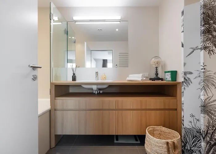 Luxus über Den Wolken, 18. Stock Mit Klimaanlage Und Garage * Wien
