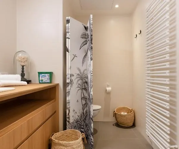 Apartment Luxus über Den Wolken, 18. Stock Mit Klimaanlage Und Garage *