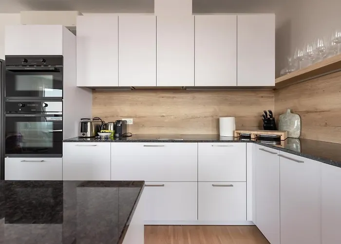 Apartment Luxus über Den Wolken, 18. Stock Mit Klimaanlage Und Garage