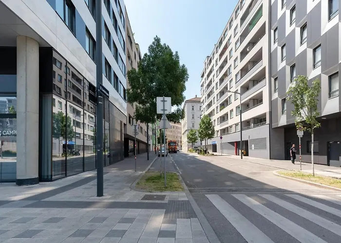 Luxus über Den Wolken, 18. Stock Mit Klimaanlage Und Garage *