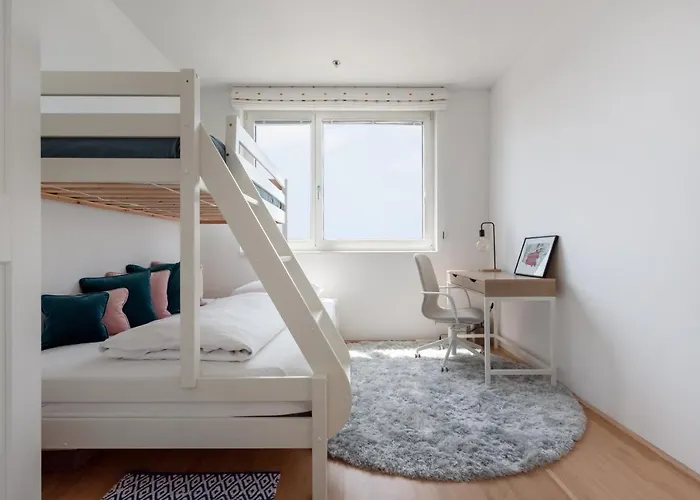Luxus über Den Wolken, 18. Stock Mit Klimaanlage Und Garage *