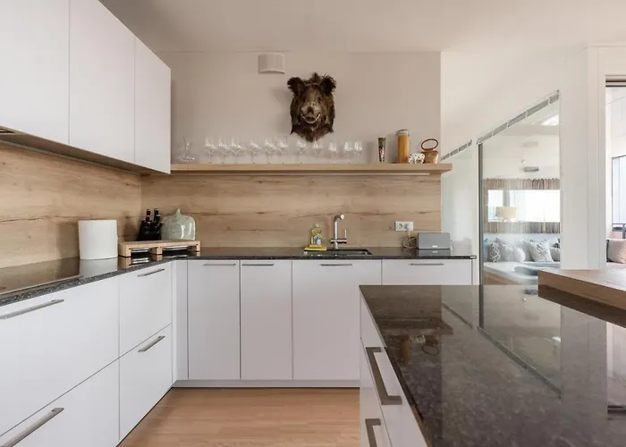 Luxus über Den Wolken, 18. Stock Mit Klimaanlage Und Garage Apartment Wien