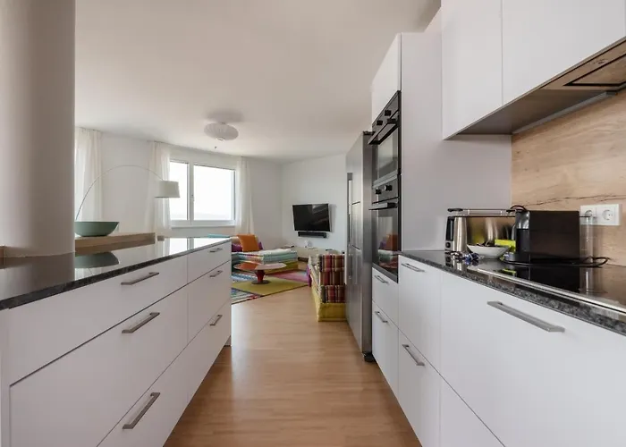Luxus über Den Wolken, 18. Stock Mit Klimaanlage Und Garage Apartment