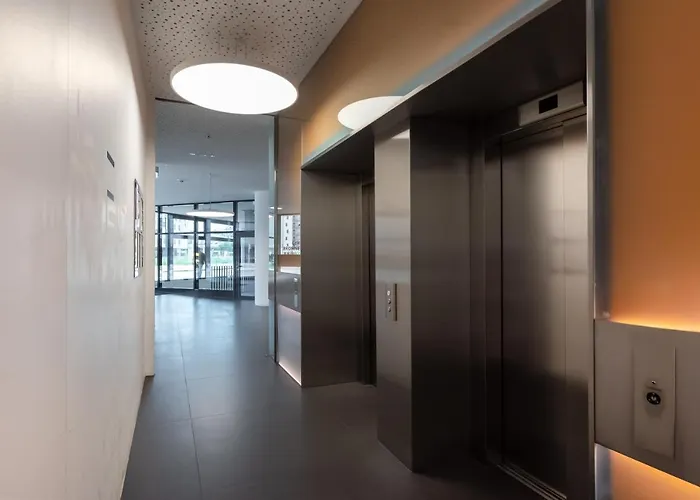 Luxus über Den Wolken, 18. Stock Mit Klimaanlage Und Garage *