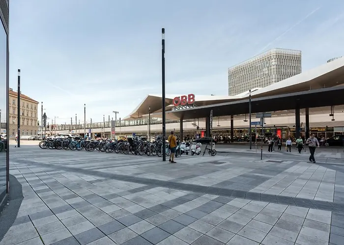 Luxus über Den Wolken, 18. Stock Mit Klimaanlage Und Garage * Wien