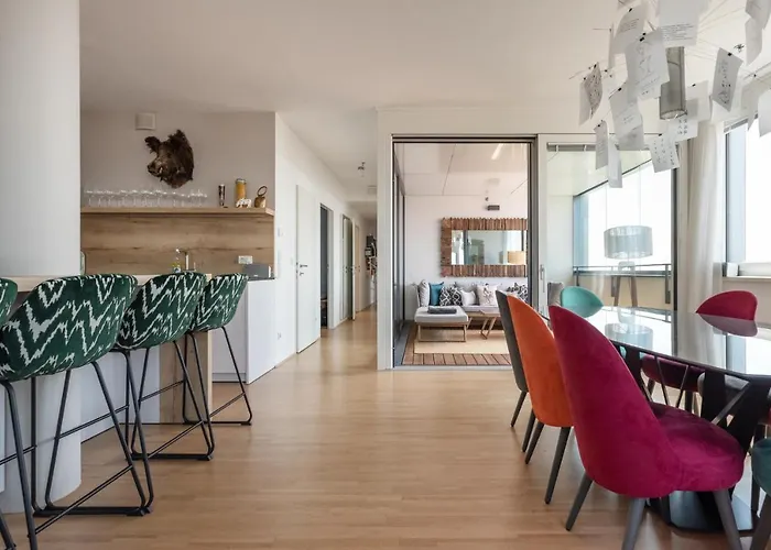 Luxus über Den Wolken, 18. Stock Mit Klimaanlage Und Garage Apartment *