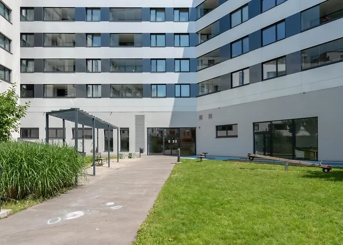 Luxus über Den Wolken, 18. Stock Mit Klimaanlage Und Garage *